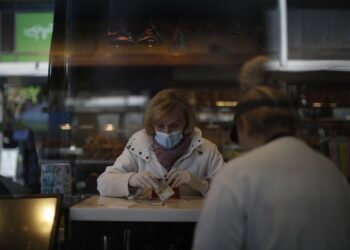 «Σε συμπληγάδες» η ανάπτυξη για το 49% των επιχειρήσεων – Τα εμπόδια