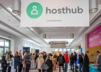 Ισχυρή ζήτηση για πολυτελή καταλύματα στην Ευρώπη – Πού βρίσκεται η Ελλάδα (pics)