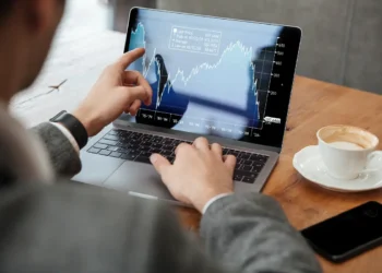 TeamViewer: Παρουσιάζει το πρώτο παγκόσμιο πρόγραμμα συνεργατών «TeamUP»