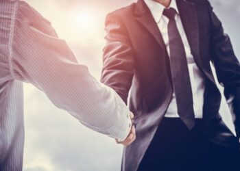 Συνεχίζονται ακάθεκτα τα deal: Έρχεται νέο ρεκόρ M&A το 2023