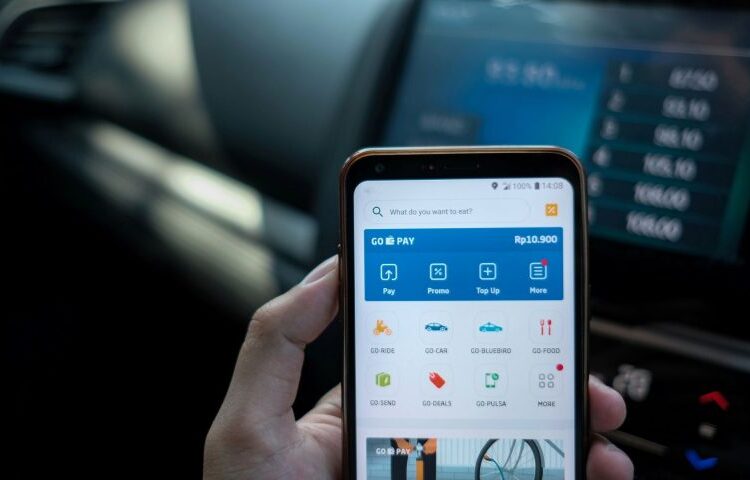 Βουτιά στις επενδύσεις σε fintech το 2022 – Γιατί η εικόνα παραμένει θετική