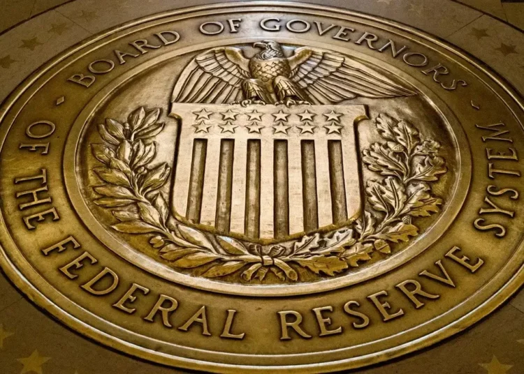 Αναλυτές: Αυξημένη η πιθανότητα να βάλει «φρένο» η Fed στην αύξηση των επιτοκίων