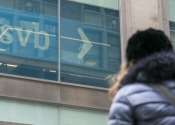 Τι σημαίνει για τις ελληνικές και ευρωπαϊκές τράπεζες η κατάρρευση της Silicon Valley Bank