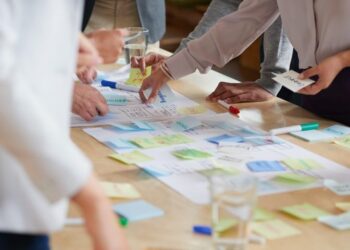 Καταρρέουν και με στοιχεία οι μύθοι: Οι startups δεν είναι μόνο για νέους