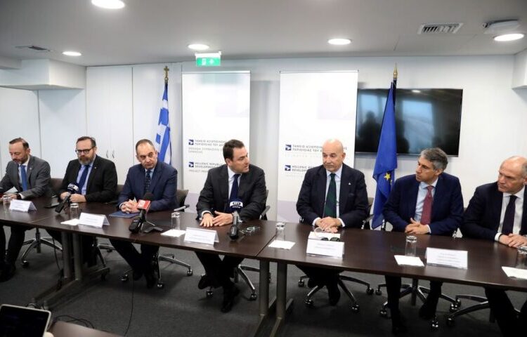 ΤΑΙΠΕΔ: Υπεγράφη η πώληση του Λιμένα Ηγουμενίστας με την Grimaldi έναντι 84,17 εκατ.
