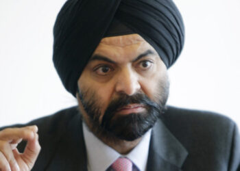 Τον πρώην CEO της Mastercard πρότεινε για επικεφαλής της Παγκόσμιας Τράπεζας ο Μπάιντεν