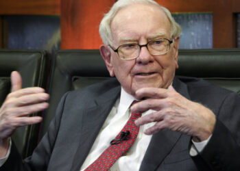 Ο Μπάφετ εκμεταλλεύτηκε την τραπεζική κρίση και επένδυσε 500 εκατ. δολάρια σε τρεις μέρες