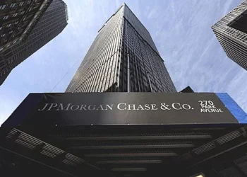 JP Morgan: Γιατί οι ευρωπαϊκές τράπεζες δεν ανησυχούν για τα απόνερα της SVB