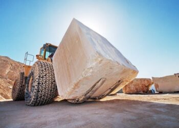 Δημόσια προσφορά για το 100% της Mermeren από την ECM Partners