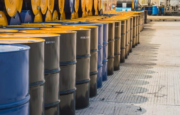 Πτώση στο πετρέλαιο μετά τη Fed – Πότε θα παρέμβει ο ΟΠΕΚ+