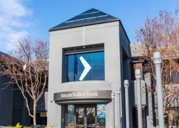 ΗΠΑ: H First Citizens εξαγοράζει τη χρεοκοπημένη Silicon Valley Bank