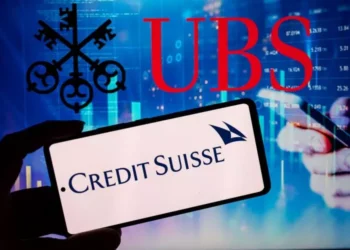 DBRS: Σήμα υποβάθμισης της αξιολόγησης της UBS – Πώς επιδρά η εξαγορά της Credit Suisse