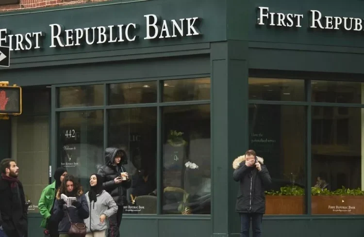 Νέα ανησυχία για τον τραπεζικό κλάδο μετά το θρίλερ με την First Republic στις ΗΠΑ