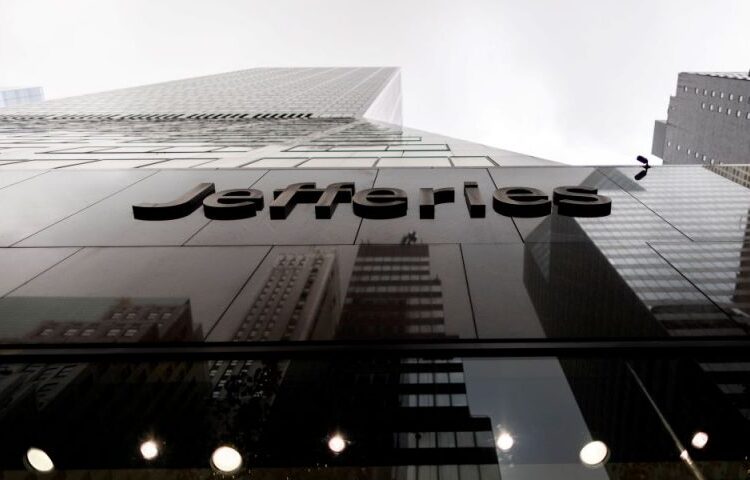 Θετική η Jefferies για τις ελληνικές τράπεζες: Τι θα γίνει εάν κερδίσει ο ΣΥΡΙΖΑ – Τα 4 ρίσκα