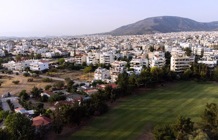 Ακριβή η κατοικία για τους Ελληνες: Αύξηση πωλήσεων όπου αγοράζουν ξένοι