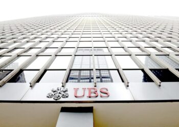 Τι είδε στο ταξίδι της στην Αθήνα η UBS: Τα μηνύματα από το αεροδρόμιο και τις τράπεζες