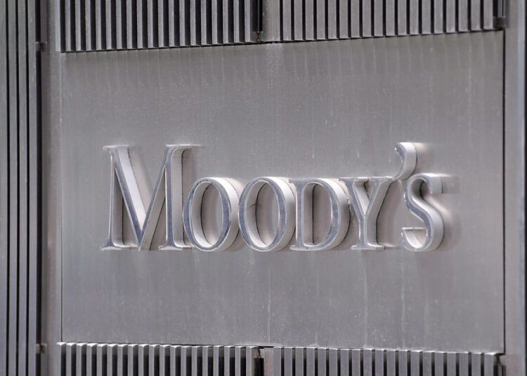 Moody’s: Credit positive για τις ελληνικές τράπεζες – Τα «αγκάθια»