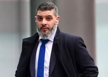 Άντονι Κωνσταντίνου: Το disaster story της CWM – Ο γιος του μεγιστάνα της μόδας πίσω από απάτη εκατομμυρίων