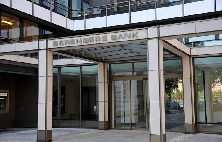 Berenberg Bank: Η Ελλάδα και τα άλλα «PIGS» έγιναν η ατμομηχανή της Ευρωζώνης