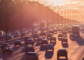 ΕΛΣΤΑΤ: Αύξηση 1,9% στις άδειες κυκλοφορίας τον Απρίλιο