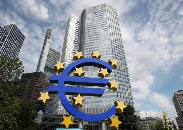 Τι θα κάνει η ΕΚΤ με τα επιτόκια – Θα «ρίξει» τον ρυθμό σύσφιγξης έπειτα από 10 μήνες;