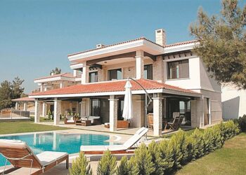 Εξοχικές Κατοικίες: Από τα σχέδια αγοράζουν οι ξένοι στην Ελλάδα το 2023
