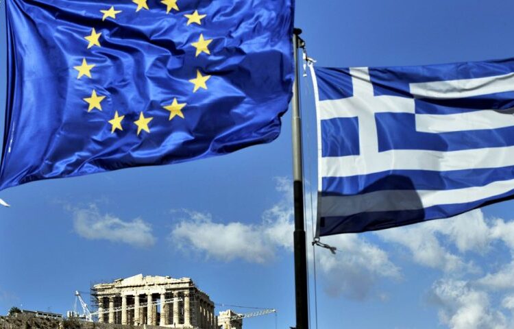 Κομισιόν: Αναβαθμίζει τις προβλέψεις για την Ελλάδα – Ανάπτυξη 2,4% το 2023