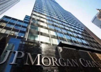 JP Morgan: Μειώνει τη σύσταση για τις ευρωπαϊκές μετοχές – Underweight όπως και οι ΗΠΑ (πίνακες)