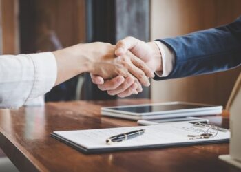 Τράπεζες: Crash test στα επιτόκια δανείων και καταθέσεων – Η σύγκριση με την Ευρώπη