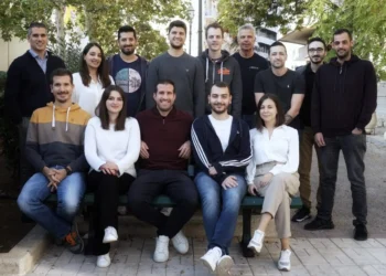 Môveo AI: Η ελληνική startup που φέρνει το ΑΙ στις επιχειρήσεις