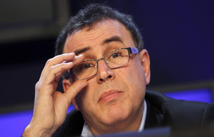 Nouriel Roubini: Οι ΗΠΑ μπορεί να γλιτώσουν τη χρεοκοπία στο παρά πέντε – Ή καθόλου