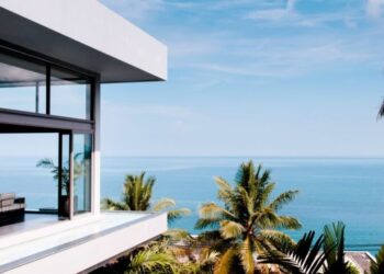 Σπίτια μόνο για κροίσους σε Αττική Ριβιέρα και Αθήνα