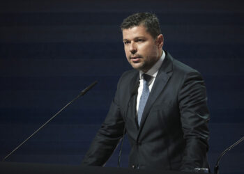 ΔΕΗ: Στα 1,2 δισ. ευρώ ο στόχος των φετινών EBITDA. Εξαγορά της ENEL Ρουμανίας στο γ’ τρίμηνο του 2023 και μέρισμα το 2024