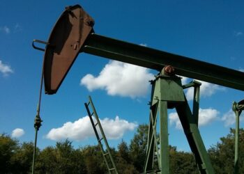 Αλλάζουν τα δεδομένα στην αγορά πετρελαίου: Deal κολοσσών για κατασκευή πετροχημικού συγκροτήματος