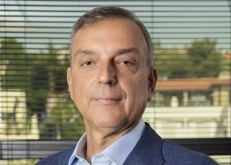 Ηχηρή εξαγορά: Η IDEAL Holdings αποκτά τα Attica Stores – Deal 100 εκατ. ευρώ