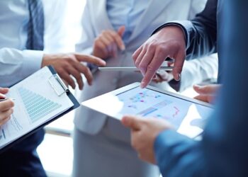 Τα τέσσερα σενάρια της McKinsey για την παγκόσμια οικονομία μέχρι το 2030 – Μόνο ένα οδηγεί σε ανάπτυξη