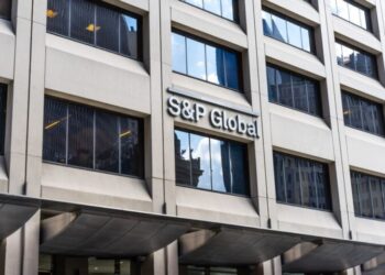 S&P: Συνεχίζονται οι μεταρρυθμίσεις στην Ελλάδα – Πού θα κριθεί το review της 20ης Οκτωβρίου