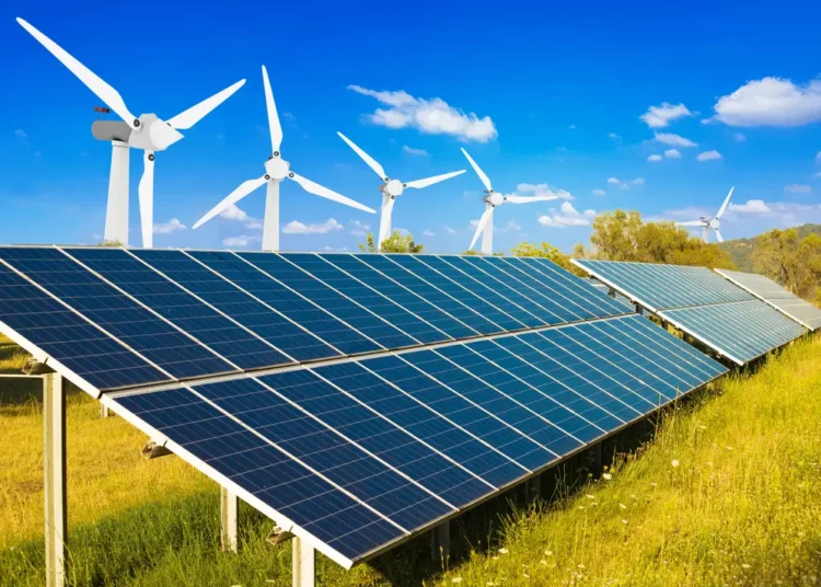 Helleniq energy: Δημιουργία φωτοβολταϊκού πάρκου στη Θεσσαλονίκη