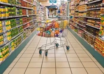Σούπερ μάρκετ: Ποιες αγορές «έκοψαν» οι καταναλωτές, τι άλλαξαν στις επιλογές τους