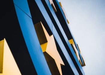 Η γαλλική νεοφυής επιχείρηση Mistral AI συγκεντρώνει 105 εκατ. ευρώ στο πρώτο μήνα της ύπαρξής της