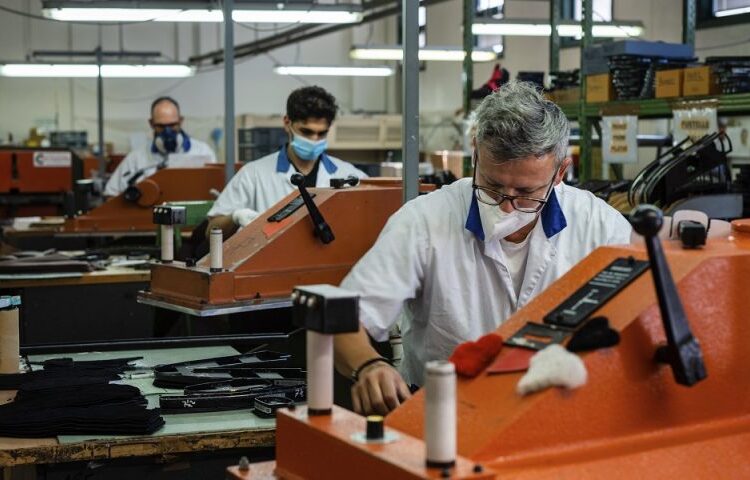 ΕΛΣΤΑΤ: Μείωση 11,7% στις τιμές παραγωγού στη βιομηχανία τον Ιούνιο