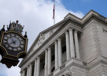 JPMorgan: Προειδοποιεί για «απότομη προσγείωση» και επιτόκιο στο 7% στη Βρετανία