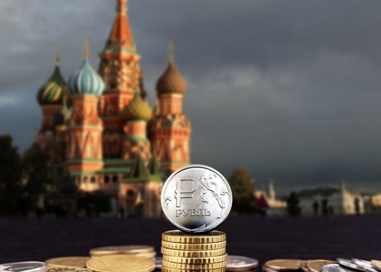 Σε χαμηλό άνω των 15 μηνών το ρούβλι – “Βουτιά” άνω του 8% από την ανταρσία της Wagner