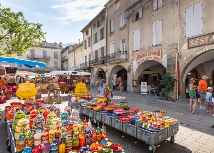 Γαλλία: Νέα υποχώρηση του πληθωρισμού στο 5%