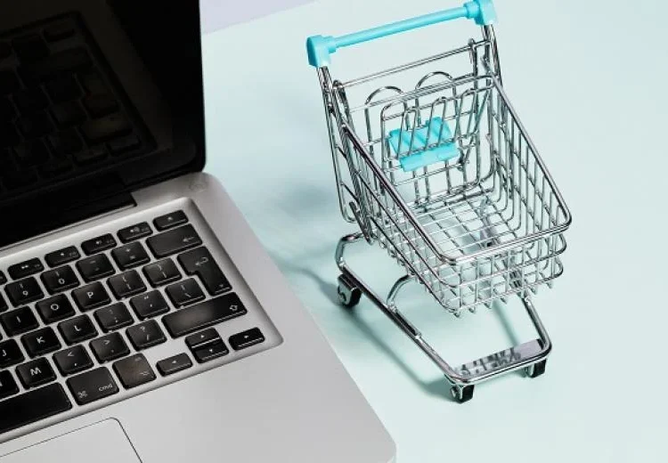 Online σούπερ μάρκετ: Στα 153 εκατ. εκτοξεύτηκε ο τζίρος το α’ εξάμηνο