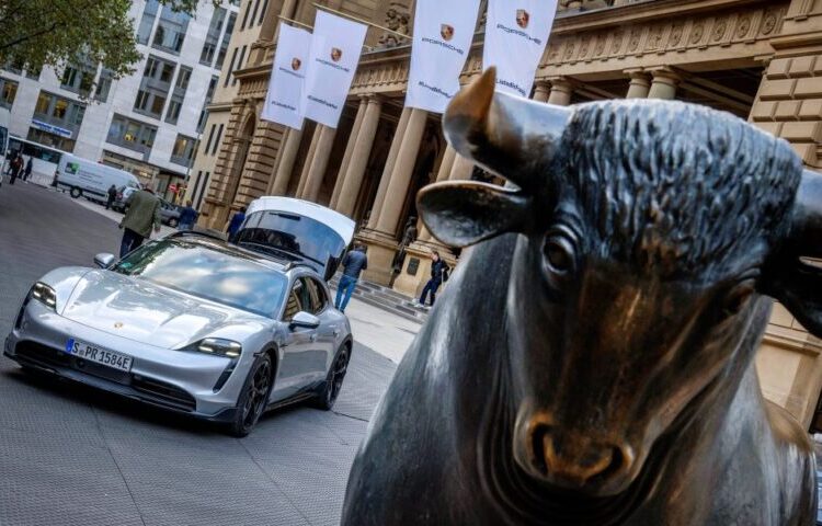 Αύξηση κερδών για την Porsche με τη βοήθεια των Macan και 911