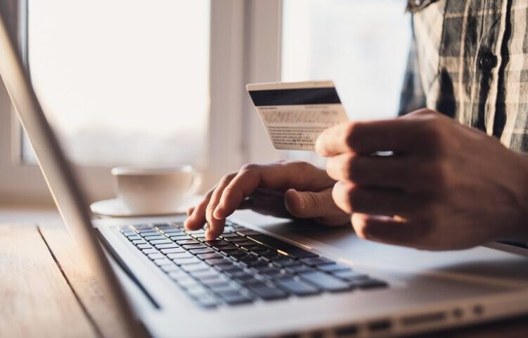 Αύξηση 9% στον τζίρο των online φαρμακείων στο πρώτο εξάμηνο του 2023