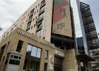 Πρόστιμα 34 χιλ. ευρώ σε αλευροβιομηχανία και δύο πρατήρια υγρών καυσίμων για αθέμιτη κερδοφορία