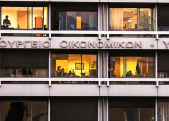 Προϋπολογισμός: Πρωτογενές πλεόνασμα 2,1 δισ. ευρώ στο 6μηνο