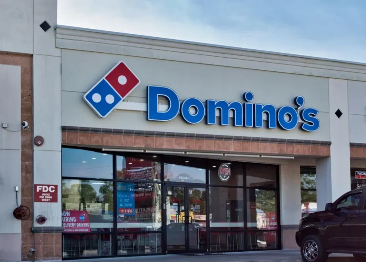 Domino’s Pizza: Υποβάλλει αίτηση πτώχευσης στη Ρωσία